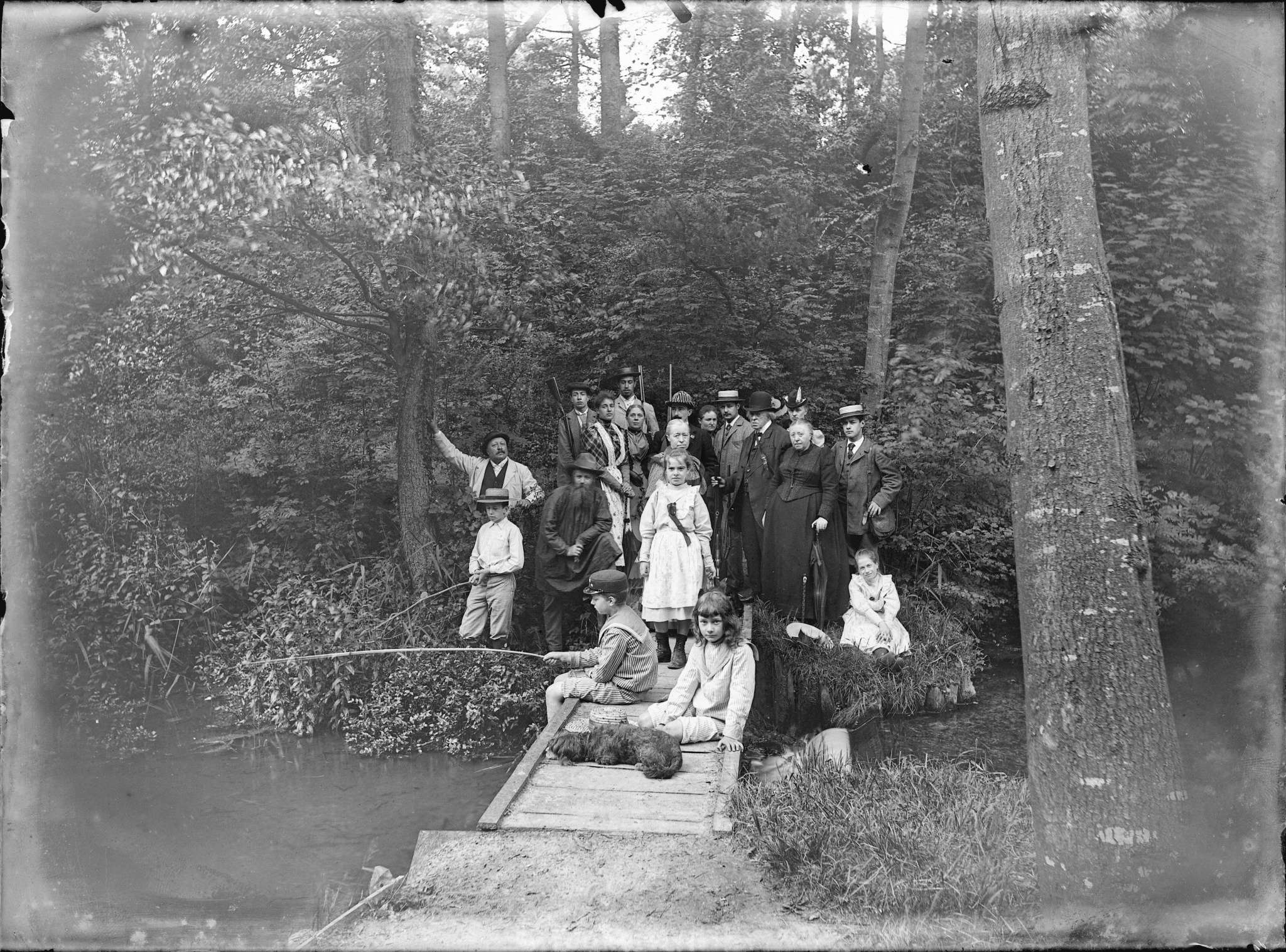 La famille Longchamps dans le bois du château de Longchamps