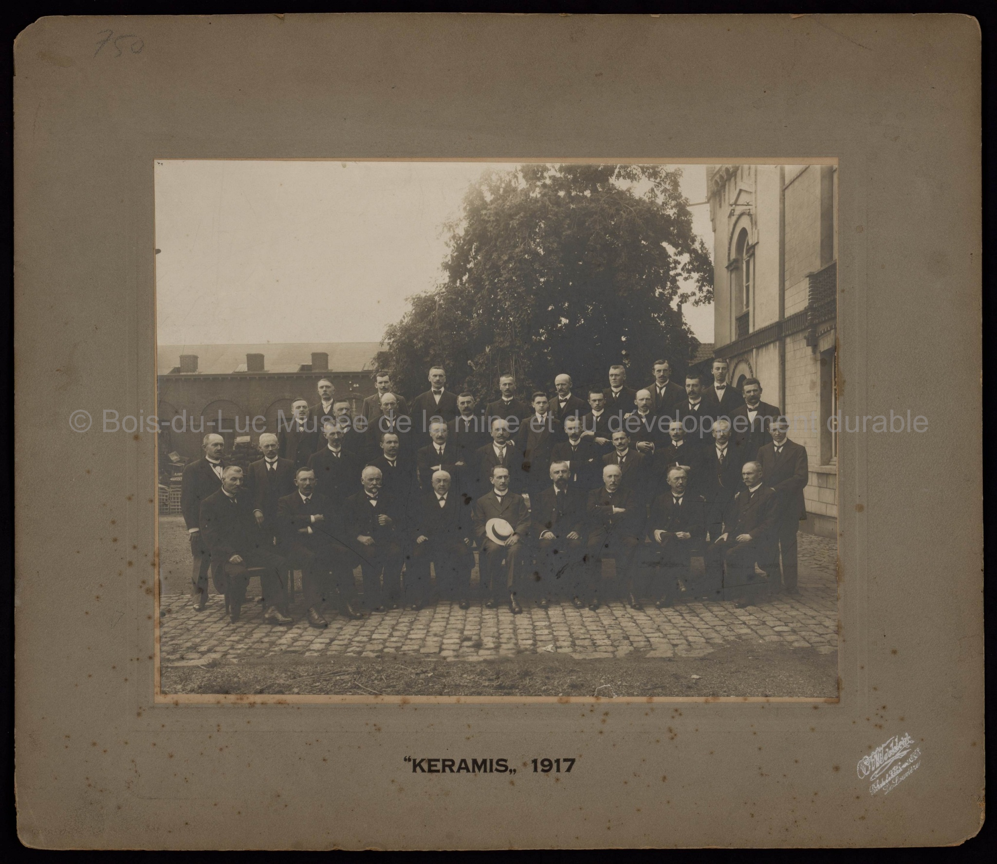 Photographie de la Fondation Boch Kéramis en 1917