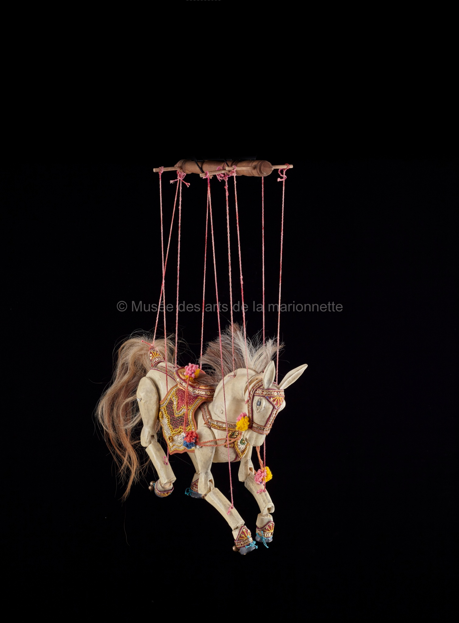 Yoke Thay Thabin : Cheval