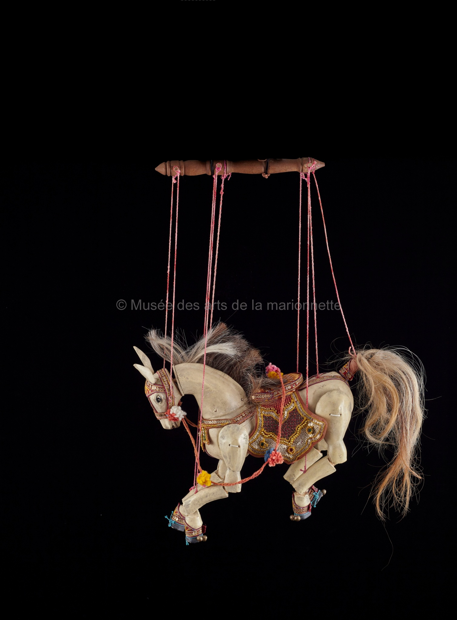 Yoke Thay Thabin : Cheval