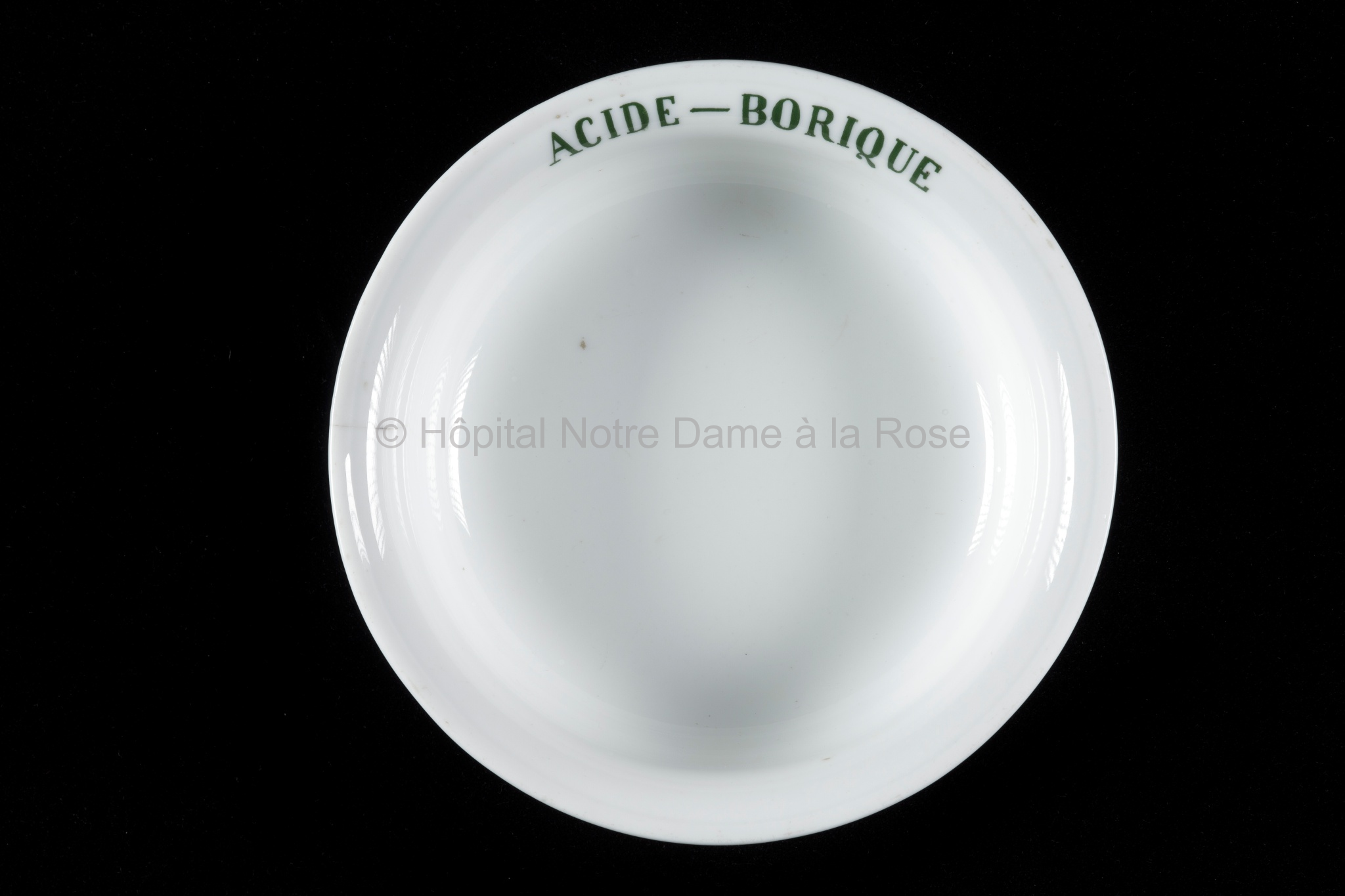 Assiette acide borique