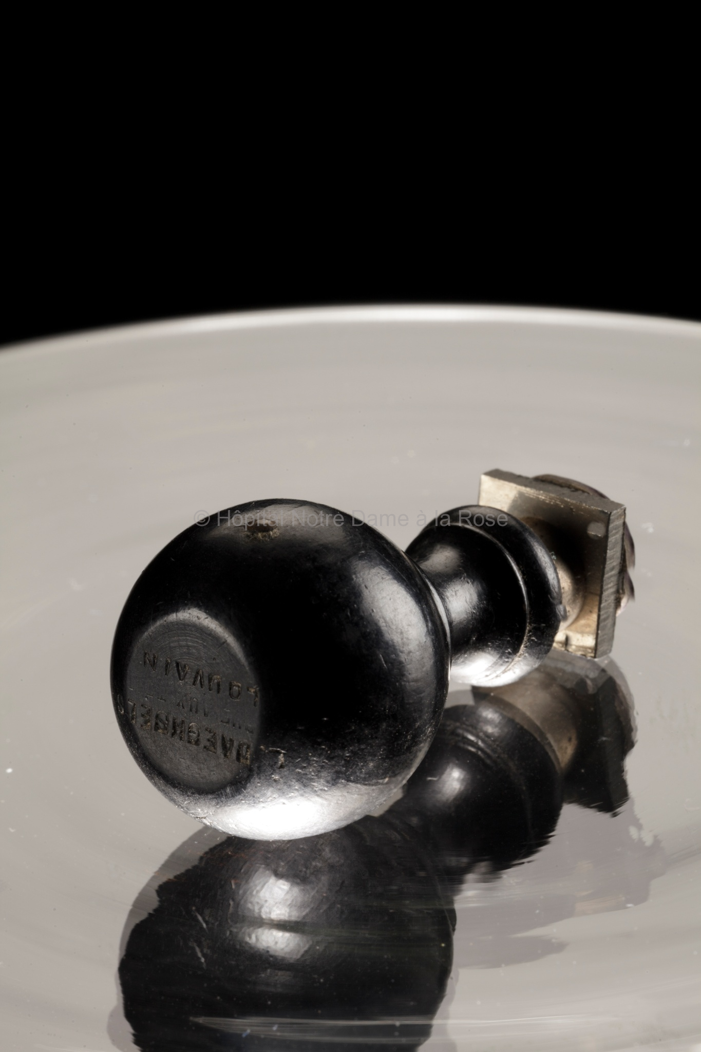 Cachet 'L. Daeghsels Louvain Prix 1 franc'