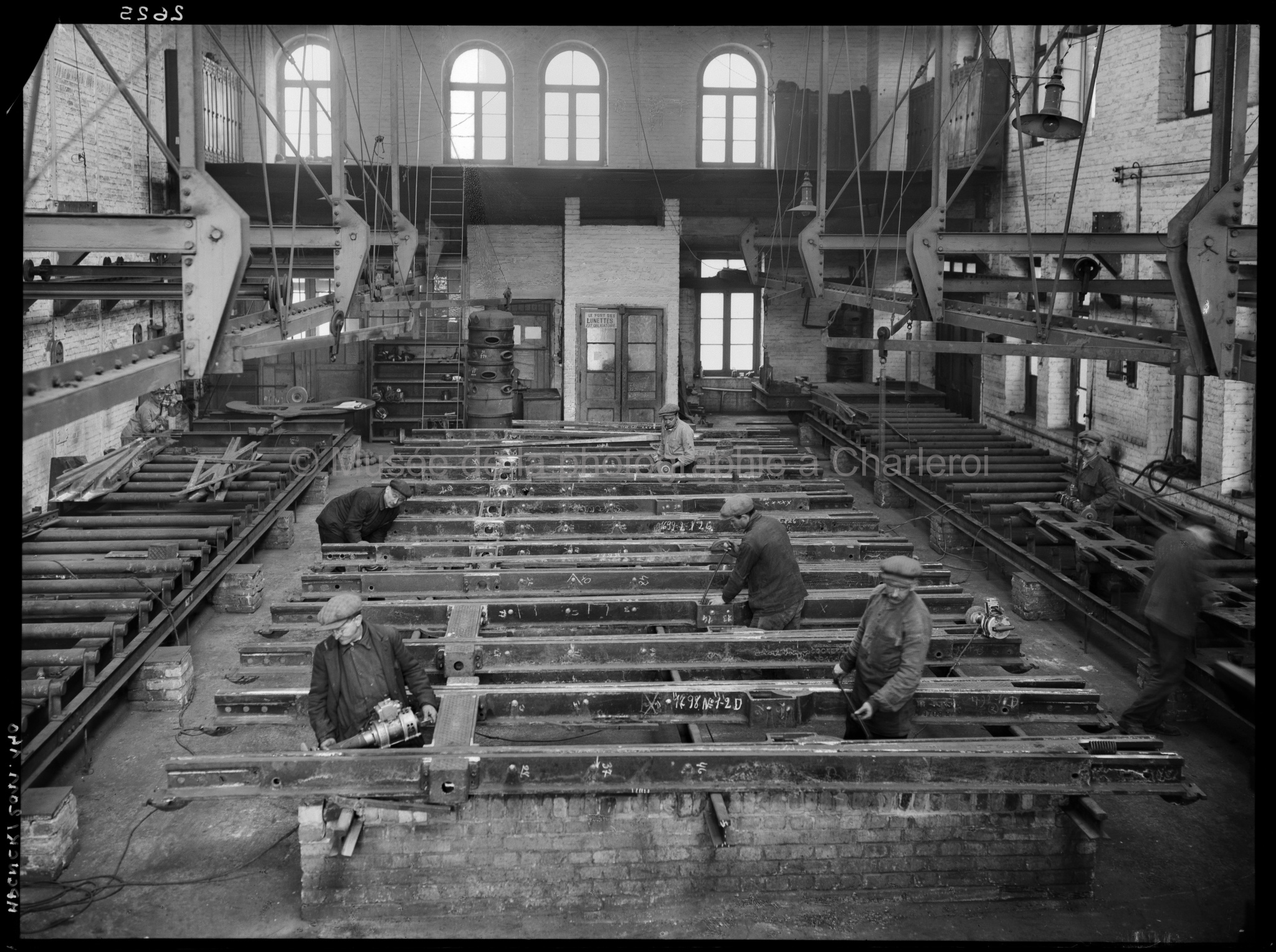 Hall de montage des croisements en acier manganèse