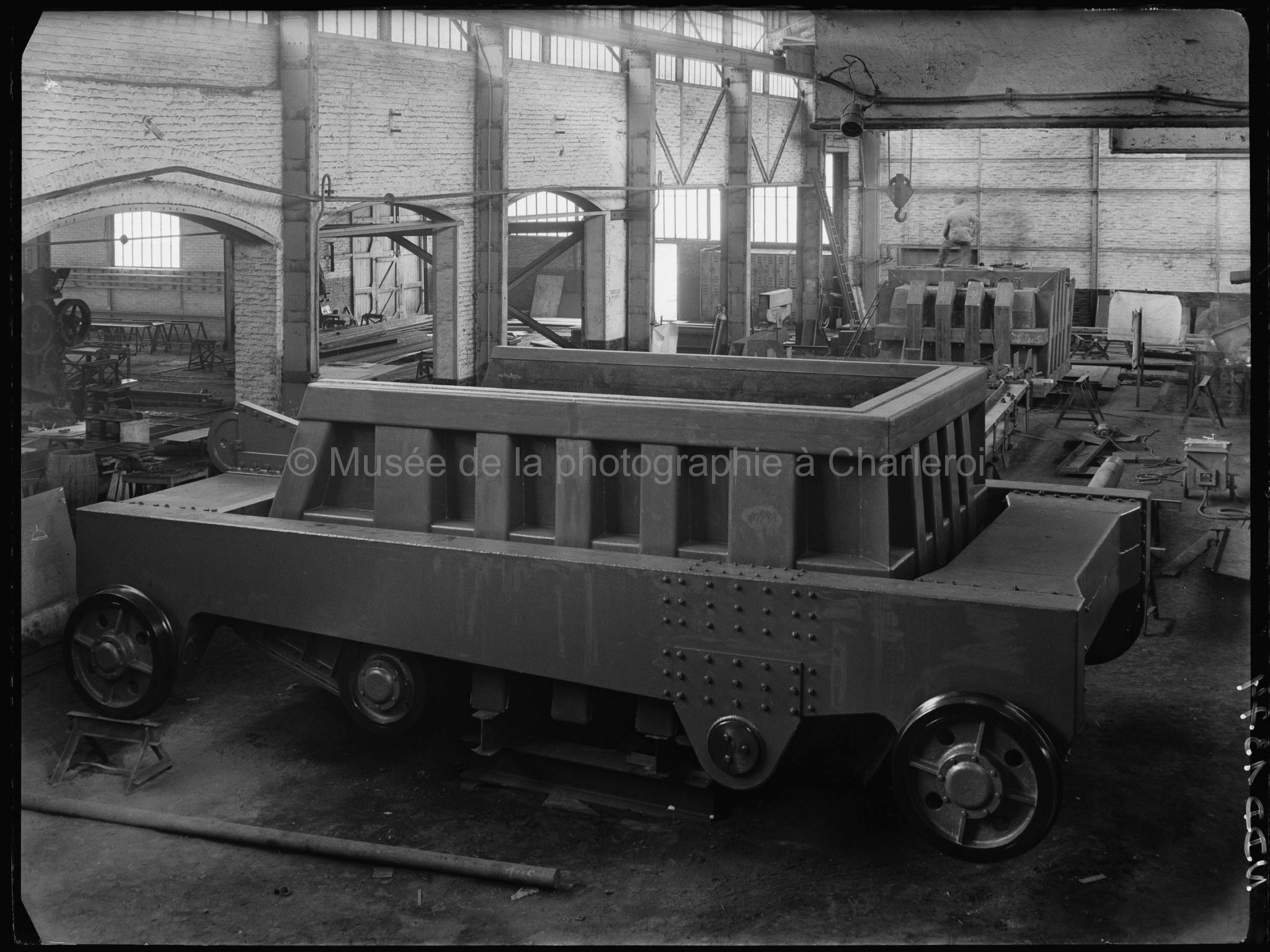 Bogie d'un véhicule ferroviaire en montage