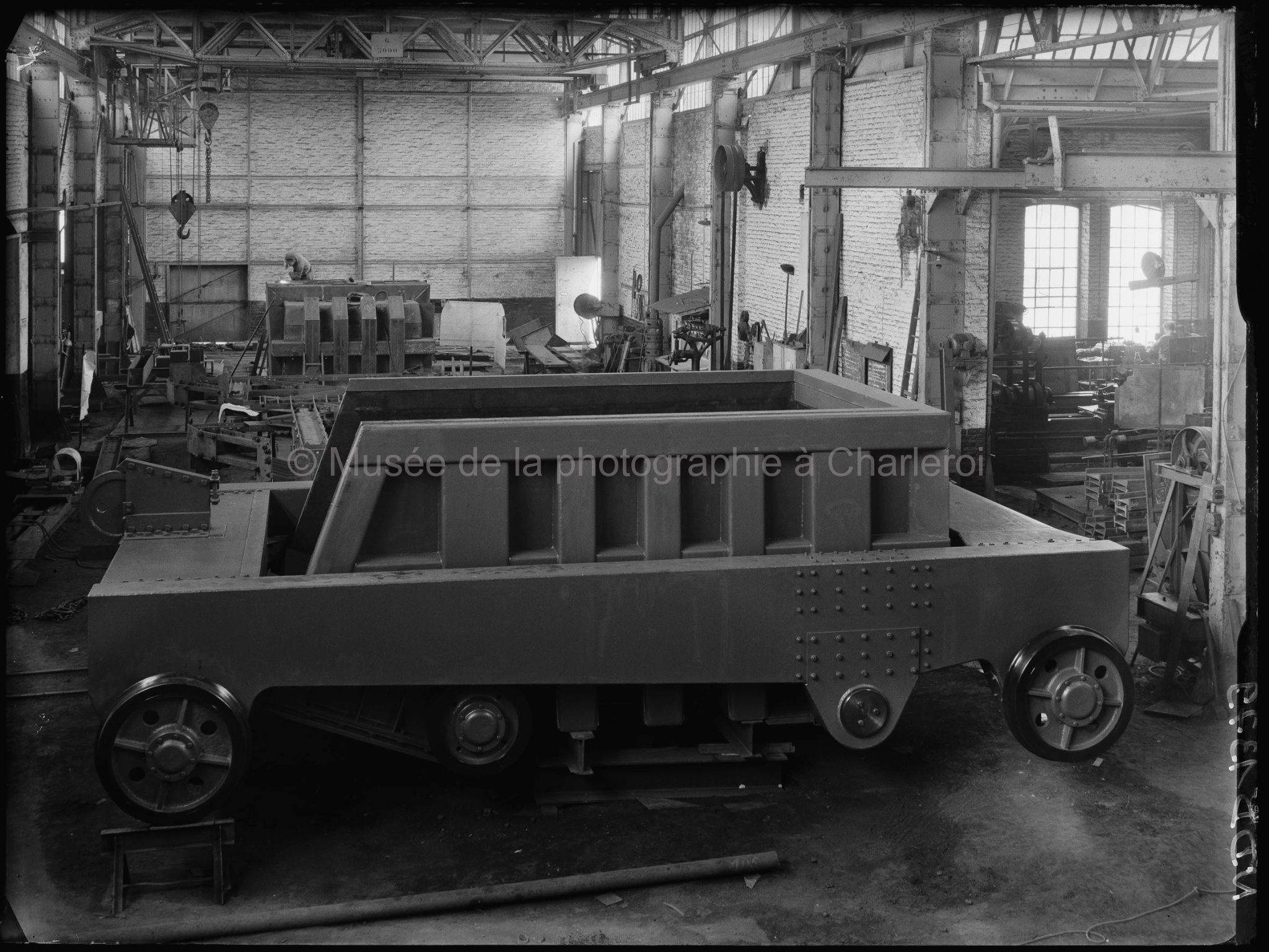 Bogie d'un véhicule ferroviaire en montage