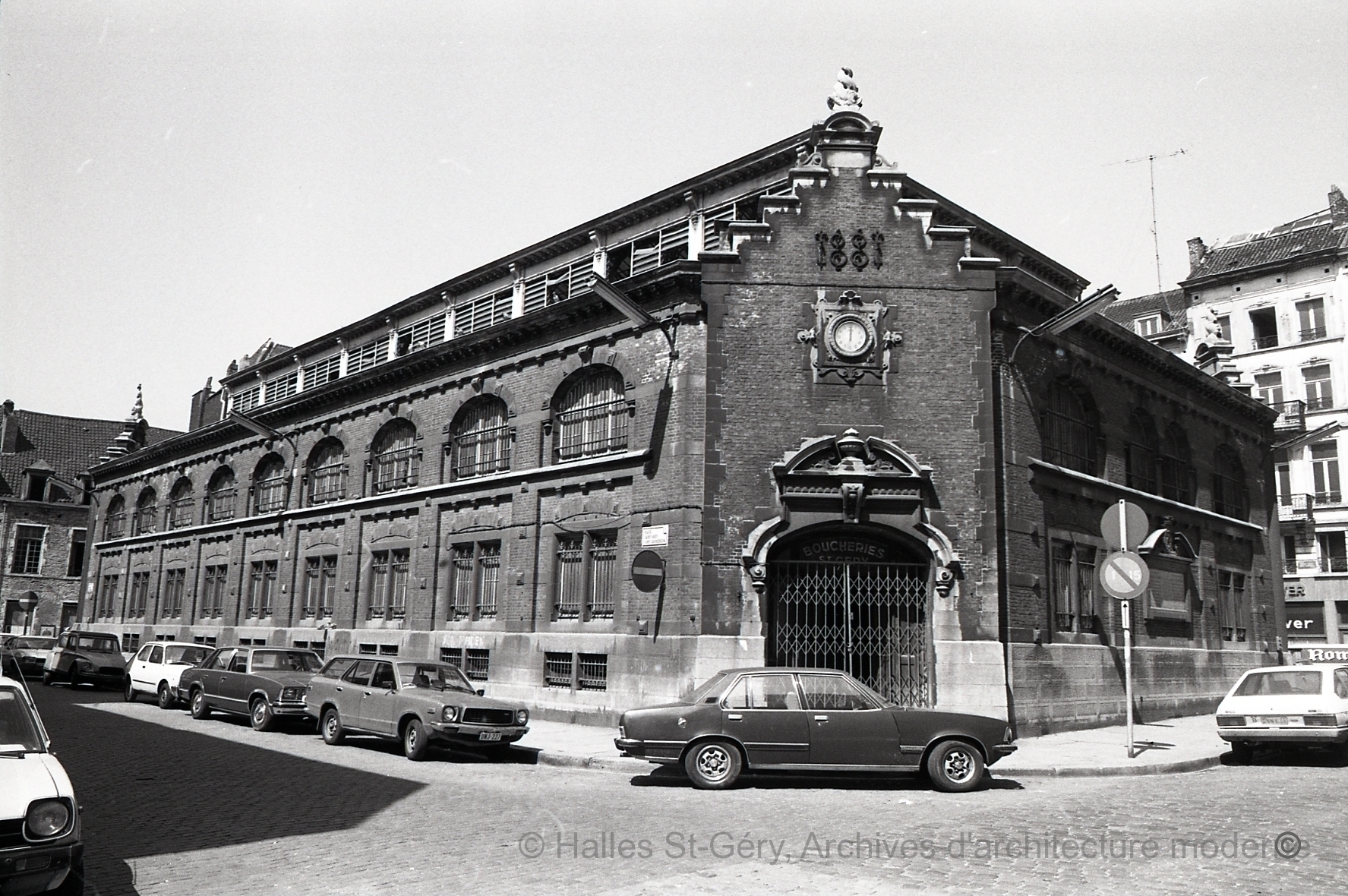 Halles St-Géry, Archives d'architecture moderne